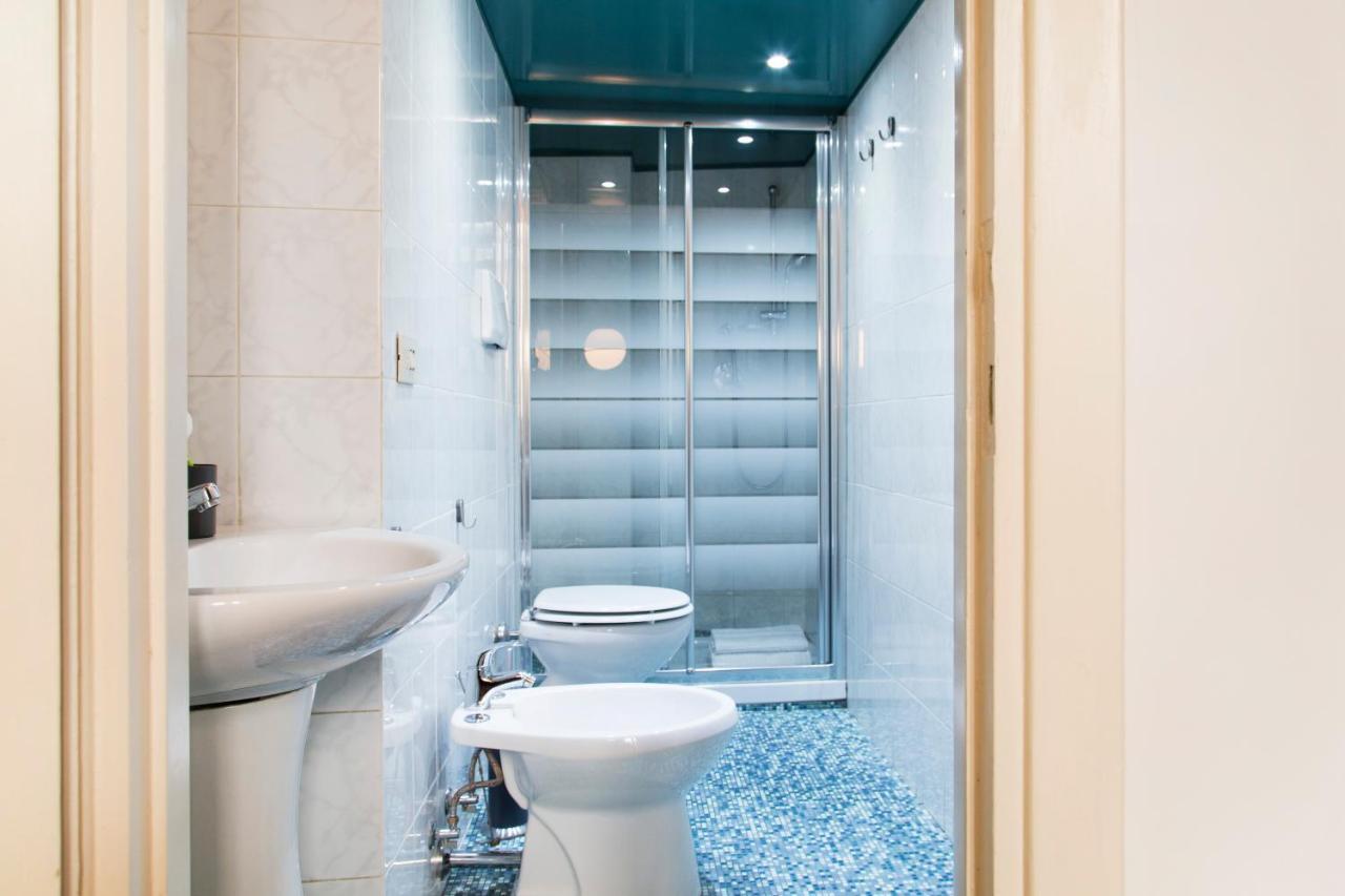 Trasteverehome - Central Monserrato House With Balcony Рим Екстериор снимка